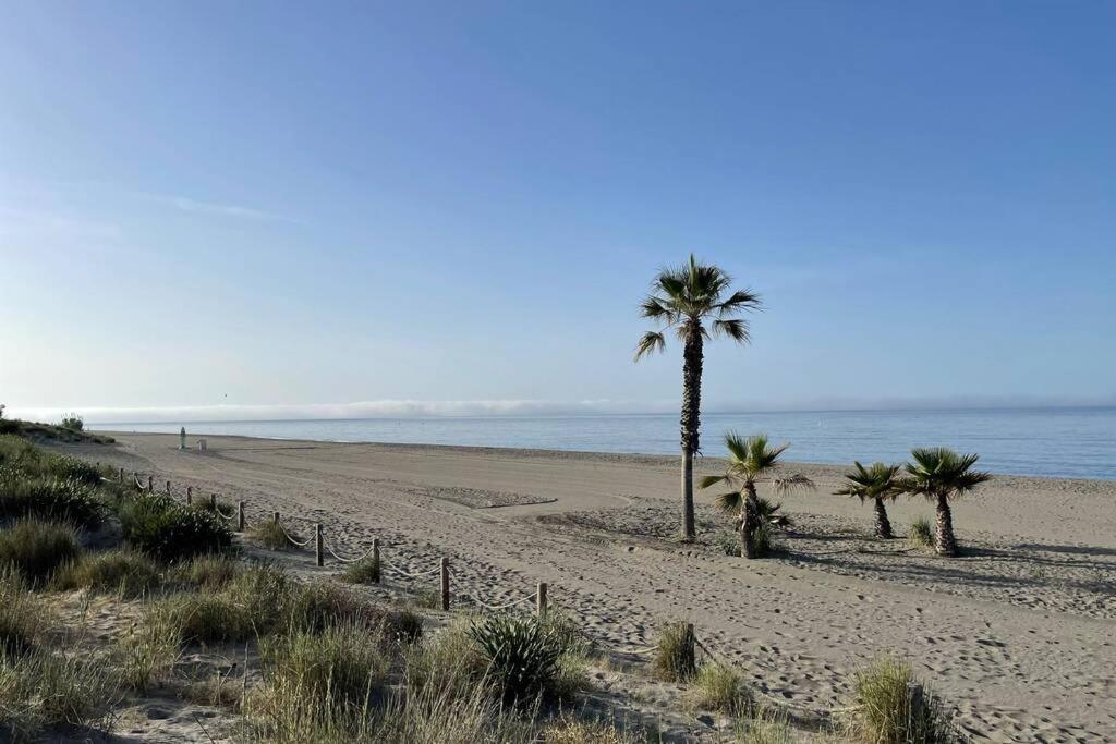 Amazing Duna Beach Seafront Apartament Torrox Zewnętrze zdjęcie